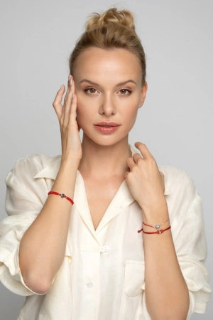 Kabbalah náramok strieborný štvorček 13003.3 červený