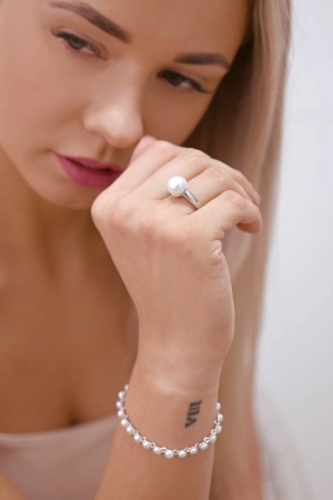 Perlový náramok z pravých riečnych perál na retiazke 23016.1