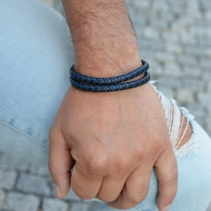 Pánsky náramok s koženkovými pásikmi a sponou na magnet 43035.3 čierny/modrý