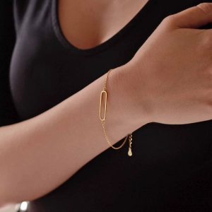 Pozlátený strieborný náramok s oválom 63011