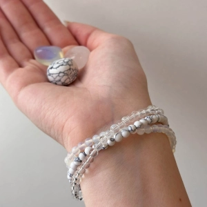 Náramky s minerálnymi kameňmi howlit, kremeň, opál 43043.3 biely