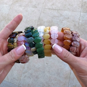 Náramok s minerálnymi kameňmi achát zelený 43057.3