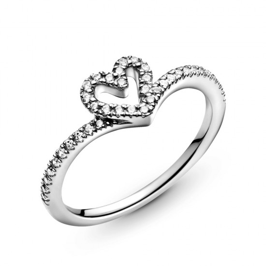 Trblietavý prsteň v tvare srdca